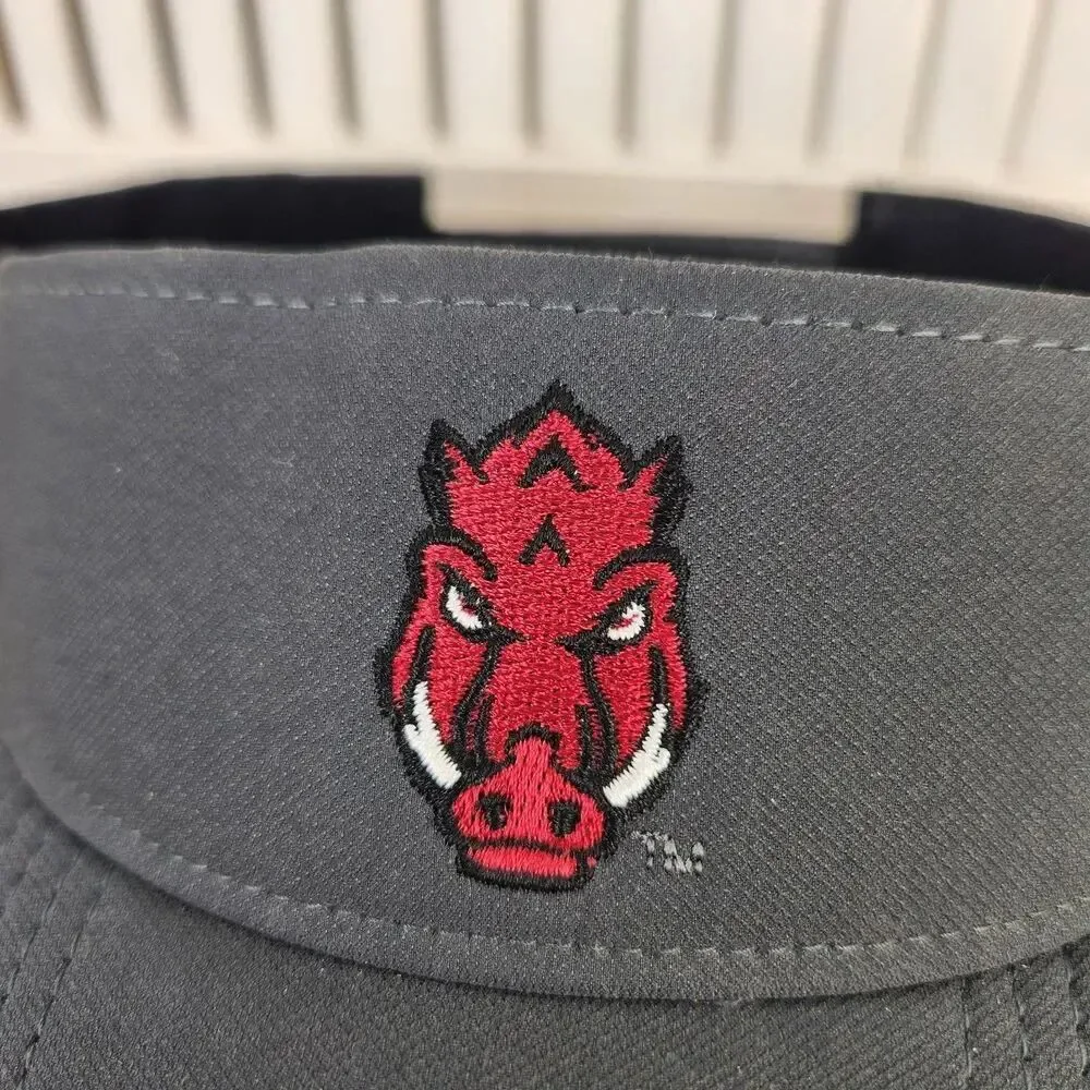 Nike Dri-Fit Arkansas Razorbacks Visor Gray Red Strapback Golf Tennis College